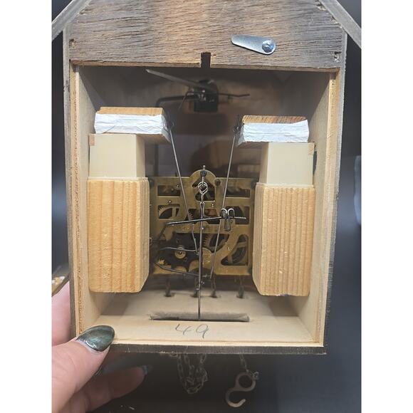 Vintage Regula Cuckoo Clock Germany 25-D - FOR PARTS/REPAIR - Picture 6 of 6